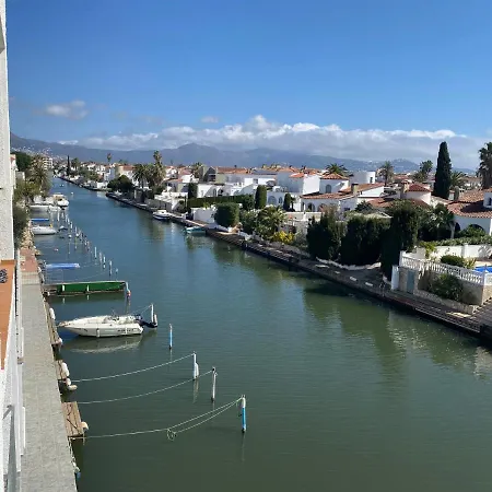 Apartment Lcdm Apartamento Vista Canal Y Piscina Comunitaria Empuriabrava