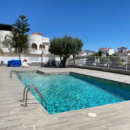 Lcdm Apartamento Vista Canal Y Piscina Comunitaria * Empuriabrava