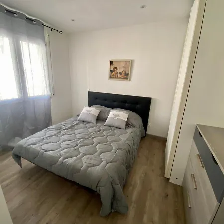Apartment Lcdm Apartamento Vista Canal Y Piscina Comunitaria Empuriabrava